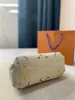 24SS Women's Luxury Designer Business Bag handväska, lekfull och söt, kan bäras armdrag eller diagonal bakre kvinnors sminkväska handväska 29 cm