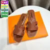 Lüks Tasarımcı Sandalet Terlik Kutu Düz Slaytlar Kadın Sandale Ayakkabı Gerçek Deri Sandal Yaz Flip Flip Flops Sliders Ünlü Kadın Plaj Slide Party Parti