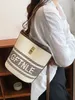 Borsa a tracolla portatile alla moda con tracolla versatile di fascia alta