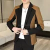 Koreansk mode lapptäcke kostym jacka för män smala passade casual män blazers affärer sociala blazer maskulino streetwear 2024 våren