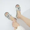 Designer-Slides Chaneles Heels Sandalen Double Slope Heel Woven Hausschuhe Frauen Brief Stickerei Wort Oberbekleidung 5815