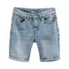 Fritid japansk koreansk sommar mörkblå rak ben denim shorts för mäns smal passform och kulslösa ungdomshorts fabrikspris