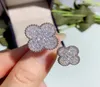 Japan en Zuid-Korea Volledige Diamond Double Flower Ring Women039s Openingsgrootte tussen vingers Liefhebbers Cadeau Netto Rode Live Sieraden R1212097