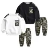 Kinder Sport Kleidung Sets Jungen Trainingsanzug Herbst Camouflage Kinder Tops Hosen 2Pcs Kit Outfit Teenager Jungen Camouflage Trainingsanzug 240118