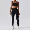 Yogakläder sätter Athletic Wear Women High midjegener och topp två -stycken Set Seamless Gym Tracksuit Fitness Workout Outfits 240201