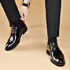 Männer Kleid Schuhe Patent Leder Brogue für Männliche Formale Hochzeit Party Büro Oxfords Business Mokassins Schuh 240202