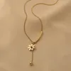 Chains Floral Trace Small Daisy Necklace For Women Light Luxury Niche Design Titanium Steel Non-fading Flower Collarbone Chain Fashion
