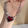 Punk Dark Red Love Prendant Chick Clavated Twiber سلسلة Ghost Claw Black Crowd Design Necklace Female 240202