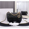 10A Luxur Designer Purse Handväska axelväskor Crossbody Purses Black Sheepskin Material ALLTS Storlek 24*15 cm