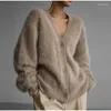 Tricots pour femmes automne col en V Mohair Cardigan pour femmes mode solide à manches longues en peluche pull manteau dame Chic femme tricots en vrac