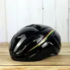 Casco da bicicletta ultraleggero Mountain Road Bike MTB Sport all'aria aperta per uomo e donna Cappellini per scooter elettrici Caschi di sicurezza 240131