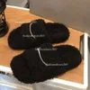 Slides Paris Designer Homens Mulheres Chinelos Senhoras Lã Inverno Fur Fofo Peludo Letras Quentes Sandálias Confortáveis ​​Fuzzy Girl Flip Flop Slipper 35-45