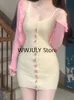 Automne Corée Mode Costume Doux Mince 2 Pièces Ensemble Jupe Rose Pull Court Cardigan Moulante Sexy Sangle Mini Robe De Soirée Chic 240202