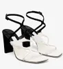 Topp lyx azie lapptäcke mocka höga klackar sandaler skor dubbel remmar block klackar lady comfort promenad bröllop klänning Italy Design Lady Daily Walking Heel Shoe