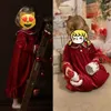 レッドクリスマスの男の子の女の子暖かい家族パジャマセットゴールデンベルベットキッズマッチパジャマの子供ドレス服幼児PJS240118