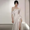 2024 Arabische Aso Ebi Zeemeermin Trouwjurken sexy satijn side split off shoulder Luxe Bruidsjurken Jurk Plus Size Bridal Party jassen trompet stijl Robe De Mariee