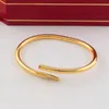 Мужской браслет дизайнерский браслет для женщин Открытие титановых стальных браслетов модное стразы с подарочной коробкой для пары женщин -мужчин