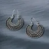 Studörhängen 2024 Vintage Böhmen Beach Hollow Pattern Semicircle Earring For Woman Man Retro Moon Ethnic Jewelry Brincos grossist