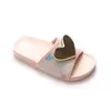 Designer Casual Platform Anti-Kollisions-Slides Hausschuhe Männer Frau verschleißfeste Anti-Leder-Sandalen mit weichen Sohlen Flache Sommer-Slipper Größe 36-40