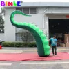 6 mH (20 pieds) avec ventilateur en gros Sculpture d'art Tentacules de poulpe gonflables verts avec lumières LED Pieds de bras de poulpe géant Décoration de toit et de mur pour Halloween