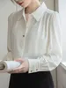 女性用ブラウスQoerlin White Shirts Long Sleeve Tops Satin Office Ladies Elegant WorkWear 2024ファッションボタンアップ女性ブルーS-XL