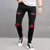 Amerikanische Mode Schwarz Rot Patchwork männer Jeans High Street Koreanische Dünne Hosen Ripped Loch Hip Hop Männlichen Denim Hosen 240127