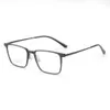3-in-1 reines quadratisches Vollrand-Brillengestell für Herren mit polarisierten Clip-On-Sonnenbrillen und Nachtsicht-Damenbrillen 93006 240131
