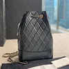 Top Tier 10A Espelho Qualidade Luxo Designers Pequeno Hobo Mochila Bolsa Mulheres Bolsa De Couro Real Enrugado Couro Acolchoado Preto 209S