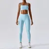 Yogakläder sätter Athletic Wear Women High midjegener och topp två -stycken Set Seamless Gym Tracksuit Fitness Workout Outfits 240201
