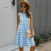 Sukienki zwykłe sukienki dla kobiet Summer Lose Plaid Print Ruffled Midi Rleeveveless Vintage Elegancki damski szat Femme 2024