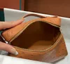 Totas de pequeñas Totas para mujeres Geunine Ostrich Piel de lujo Bolsos de lujo totalmente hechos a mano Colores de color naranja rosa Price al por mayor entrega de entrega rápida