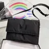 Bolsos de hombro de nailon para hombre, bolso de diseñador, maletín negro para ordenador portátil, bandolera de mensajero informal para hombre y mujer