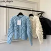 Chanelity Femme Designer Pull en trois dimensions Top Cardigan au crochet à la main Pull de qualité supérieure, le meilleur manteau pour femme de qualité en hiver.