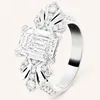 Pierścienie klastra 18K AU750 Biała Złotna Ring Kobiety rocznica ślubu wentylator zaręczynowy prostokąt Emerald Moissanite Diamond Elegancki