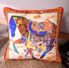 2019 Velvet Fabric Horse Luxury Living Cushion Cover Royal Europe 새로운 디자인 인쇄 베개 케이스 웨딩 오피스 사용 8193169