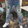 Dżinsy męskie harajuku męskie luksusowe ubranie europejskie spodnie dżinsowe w stylu streetwearu z niedźwiedziem projektantem KPOP Korean Boyfriend Jeans T240217