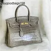 Designer Bags Bag Crocodile Grain Cowide Womens kvalitet och mode bärbar en axel messenger ädla Fas d69j