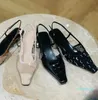 Designers sandálias sexy vestido sapatos de luxo pequeno quadrado cabeça gatinho saltos de volta cinta mulheres designer sapato gato saltos sandália 35-42