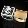 Bagues de cluster Unique Vintage Punk Skull Bague pour hommes Compartiment secret Memorial Souvenir Cinerary Cercueil Cercueil pour hommes Hip Ho2891