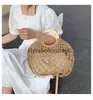 Totes 2023 Aushöhlen Frauen Handtaschen Stroh Frauen Urlaub Strand Taschen Casual Holz Handel Taschen 2 Farben Drop ShippingH24219