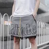 メンズショーツRhude New Mens Breathable Beach Basketball Street Women Casuare Mesh TrackESHize Waist Drawstring Rhude Shorts Pants USサイズSXL