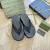 2024 Italie Designer Slides Femmes Chevron Thong Sandal Flip Flop Fashion Slipper double lettres Motif UCI Caoutchouc Bas G Plate-forme Wedge Summer Beach Casual Chaussures