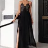 Casual Dresses Spring High midje lapptäcke Pleat Long Dress Women Deep V-ringen broderi spetsfest sommar ärmlös slit maxi