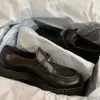 2023 Tasarımcı Kadınlar Monolit Sıradan Ayakkabı Üçgen P Loafers Black Cloudbust Gerçek Deri Ayakkabı Artırma Platform Spor ayakkabılarını Açık Klasik