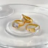 Anillos de acero inoxidable de Color dorado, anillos de mujer de piedra de circón de lujo, joyería para parejas de boda, accesorios de moda 240219