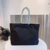 Mode nylon designer tote väska luxurys de stora totes väskor förföljer kvinna handväska kvinnor hög kvalitet tote bok strand boce shopper handba dhgate väska tre färger