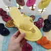 Kvinnor Sandles Flat Mules Slides thong Sandaler Famous Designer Women Flipflops Leather Slip On Saders Sandal Flip Flops Summer Beach Comfy Flats Sandal Shoes