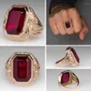 Anéis de casamento design de luxo clássico anel de jóias árabe banhado a ouro rubi vermelho zircão pedra dedo de noivado para mulheres homens