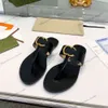 Eleganti sandali da donna, slip on di alta qualità con design classico infradito piatto, disponibili nelle taglie UE 35-42