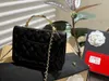 23K Camellia Handalı Woc Omuz Çantası Tasarımcı Kadınların Yüksek Kaliteli Deri Crossbody Bag CC Çantası Üç Renk